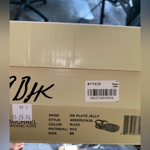 Michael Kors Sandals - Picture 5 of 5